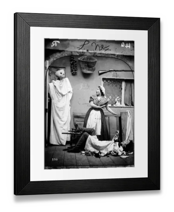 Framed Print : Pumpkin Visitor Framed Print : Pumpkin Visitor