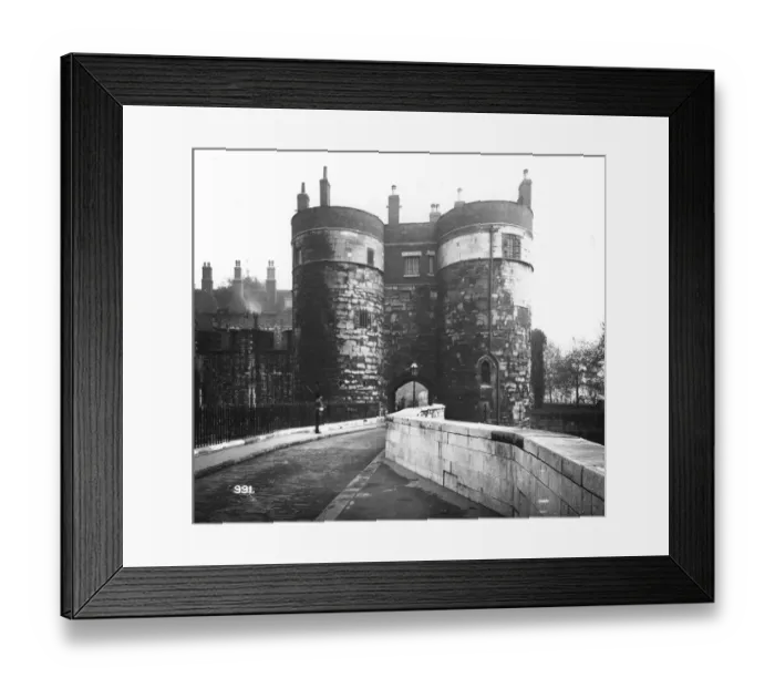Framed Print : The Byward Tower Framed Print : The Byward Tower