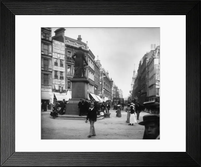 Framed Print : Cheapside. circa 1890: Pedestrians on Londons Cheapside, near the statue of Robert Peel Framed Print : Cheapside. circa 1890: Pedestrians on Londons Cheapside, near the statue of Robert Peel