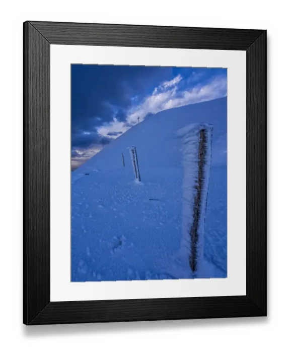 Framed Print : Snow landscape on the Apennines at sunrise, Monte Catria, Marche, Italy Framed Print : Snow landscape on the Apennines at sunrise, Monte Catria, Marche, Italy