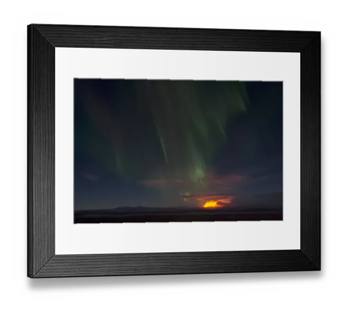 Framed Print : Northern lights and night-time glow of the Holuhraun fissure eruption north of the volcano Baroarbunga, Suour-Pingeyjarsysla, Highlands of Iceland, Northeast Iceland, Iceland Framed Print : Northern lights and night-time glow of the Holuhraun fissure eruption north of the volcano Baroarbunga, Suour-Pingeyjarsysla, Highlands of Iceland, Northeast Iceland, Iceland