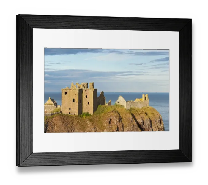 Framed Print : Dunnottar Castle, Stonehaven, Scotland, United Kingdom Framed Print : Dunnottar Castle, Stonehaven, Scotland, United Kingdom