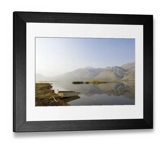 Framed Print : Lago del Matese lake in the Parco del Matese regional park, Campania, Molise, Italy, Europe Framed Print : Lago del Matese lake in the Parco del Matese regional park, Campania, Molise, Italy, Europe