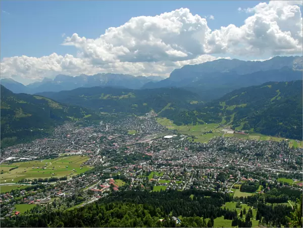 View from Mt. Kramer or Mt. Kramerspitz on Garmisch-Partenkirchen, Mt. Zugspitze and Wettersteingebirge mountain range in the back, Werdenfelser Land area, Upper Bavaria, Bavaria, Germany, Europe