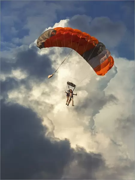 Tandem skydivers, Waldviertel, Austria