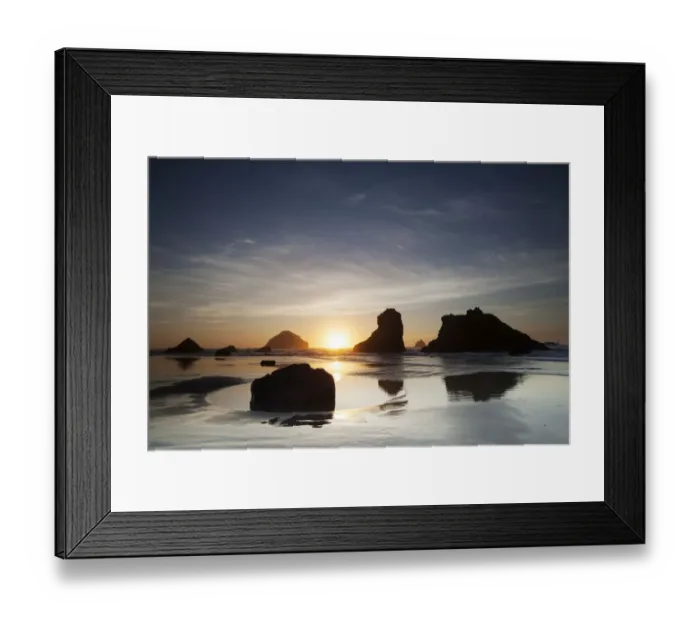 Framed Print : Beach on the south coast of Oregon, Bandon, Oregon, United States Framed Print : Beach on the south coast of Oregon, Bandon, Oregon, United States