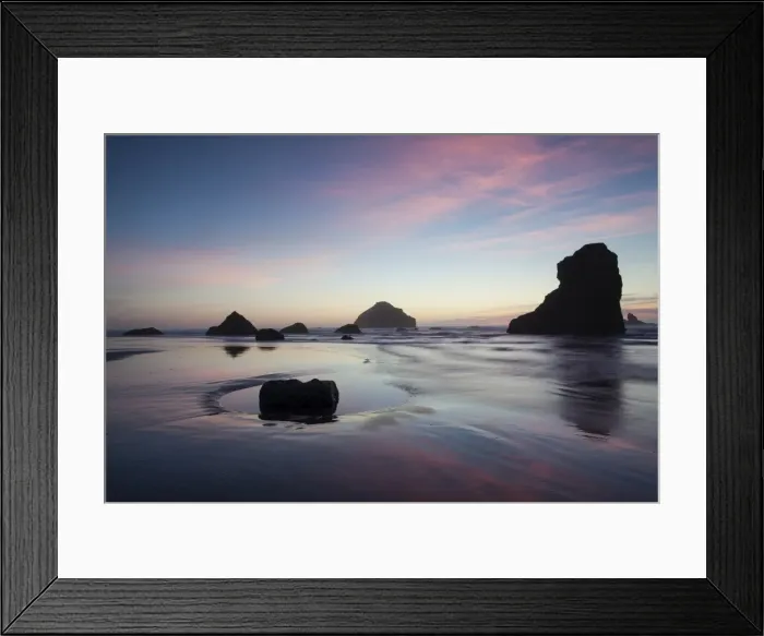 Framed Print : Beach on the south coast of Oregon, Bandon, Oregon, United States Framed Print : Beach on the south coast of Oregon, Bandon, Oregon, United States