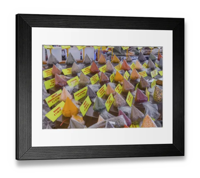 Framed Print : Spices at a market stall in Campo de Fiori, Rome, Lazio, Italy Framed Print : Spices at a market stall in Campo de Fiori, Rome, Lazio, Italy