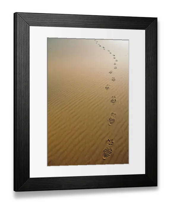Framed Print : Footprints in the desert sand, sand dune of Erg Chebbi, Morocco, Africa