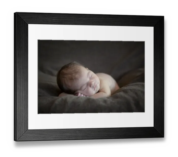 Framed Print : Newborn baby, five days, asleep Framed Print : Newborn baby, five days, asleep