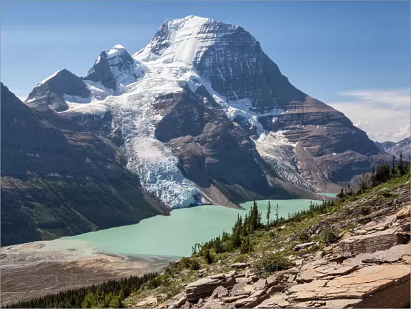 Mount Robson and Berg Lake, Mount Robson Provincial Park, British Columbia Province, Canada