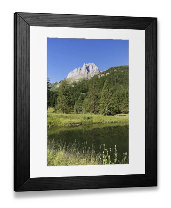Framed Print : Cellonsee lake with Cellon Mountain, Carnic Alps, seen from Ploecken Pass, Kotschach-Mauthen, Bezirk Hermagor, Karnten, Austria Framed Print : Cellonsee lake with Cellon Mountain, Carnic Alps, seen from Ploecken Pass, Kotschach-Mauthen, Bezirk Hermagor, Karnten, Austria