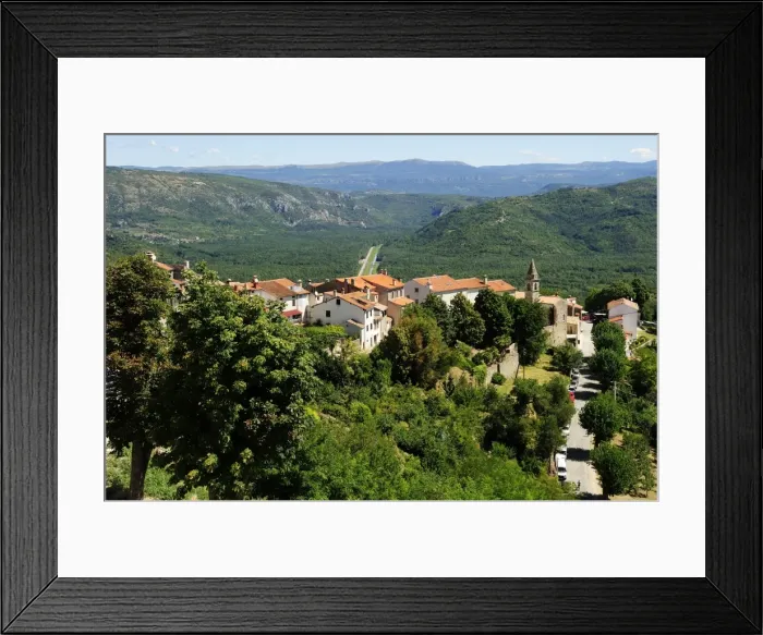 Framed Print : Rooftops of Motovun with hinterland, Motovun, Istria, Croatia Framed Print : Rooftops of Motovun with hinterland, Motovun, Istria, Croatia