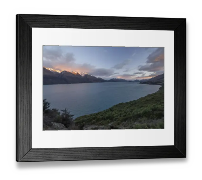 Framed Print : Lake Wakatipu at sunrise, Otago Region, South Island, New Zealand Framed Print : Lake Wakatipu at sunrise, Otago Region, South Island, New Zealand