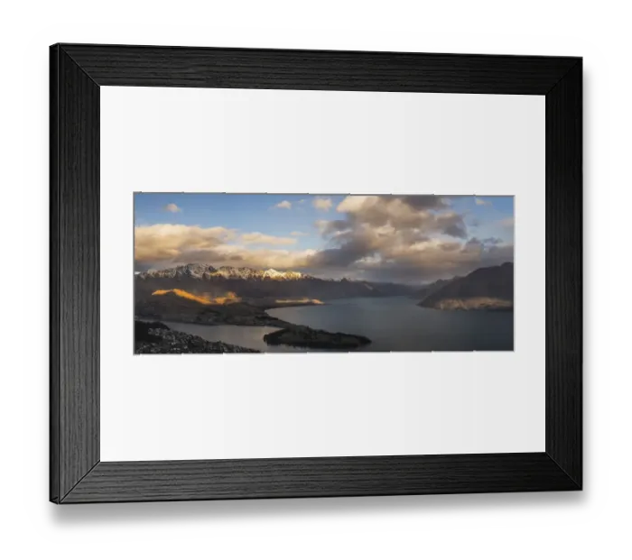 Framed Print : Queenstown on Lake Wakatipu and The Remarkbales mountain range at sunset, Otago Region, South Island, New Zealand Framed Print : Queenstown on Lake Wakatipu and The Remarkbales mountain range at sunset, Otago Region, South Island, New Zealand