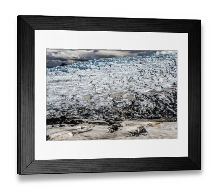 Framed Print : Ice formations, snow-capped volcanic mountain chain Kverkfjoll, on the northern edge of the Vatnajokull glacier, highlands, Iceland Framed Print : Ice formations, snow-capped volcanic mountain chain Kverkfjoll, on the northern edge of the Vatnajokull glacier, highlands, Iceland