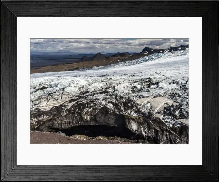 Framed Print : Ice formations, snow-capped volcanic mountain chain Kverkfjoll, on the northern edge of the Vatnajokull glacier, highlands, Iceland Framed Print : Ice formations, snow-capped volcanic mountain chain Kverkfjoll, on the northern edge of the Vatnajokull glacier, highlands, Iceland