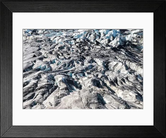 Framed Print : Ice structure, ice formations, snow-capped volcanic mountain chain Kverkfjoll, on the northern edge of the Vatnajokull glacier, highlands, Iceland Framed Print : Ice structure, ice formations, snow-capped volcanic mountain chain Kverkfjoll, on the northern edge of the Vatnajokull glacier, highlands, Iceland