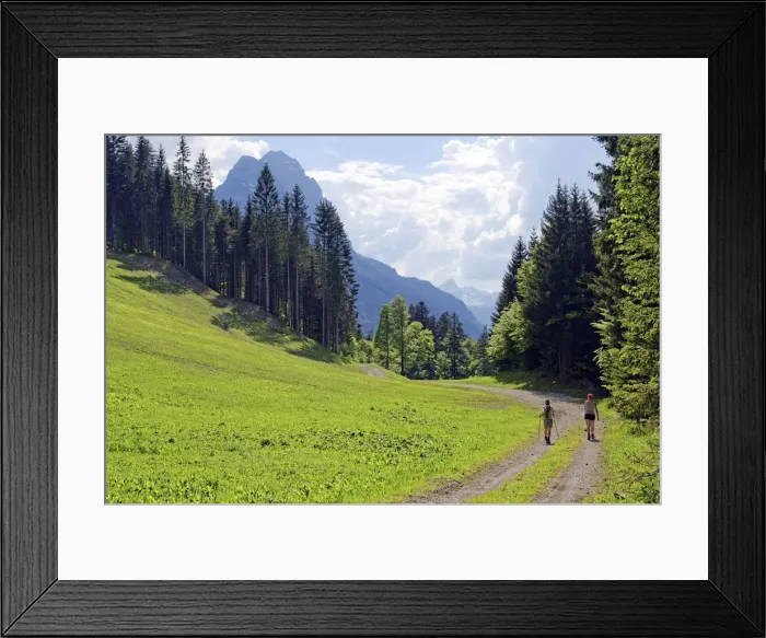 Framed Print : Hikers with view to the Grosser Waxenstein, Hammerbach, Garmisch-Partenkirchen District, Upper Bavaria, Bavaria, Germany Framed Print : Hikers with view to the Grosser Waxenstein, Hammerbach, Garmisch-Partenkirchen District, Upper Bavaria, Bavaria, Germany