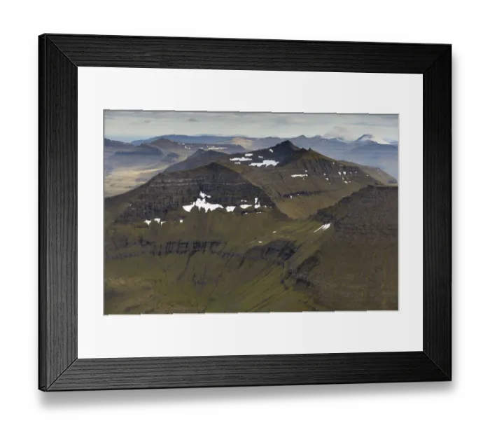 Framed Print : Mountain landscape in the evening light, Slaettaratindur, Eysturoy, Faroe Islands, Denmark Framed Print : Mountain landscape in the evening light, Slaettaratindur, Eysturoy, Faroe Islands, Denmark