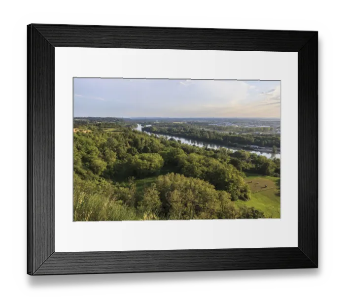 Framed Print : View of the Garonne River from the Pech-David hill in the evening light, Toulouse, France Framed Print : View of the Garonne River from the Pech-David hill in the evening light, Toulouse, France