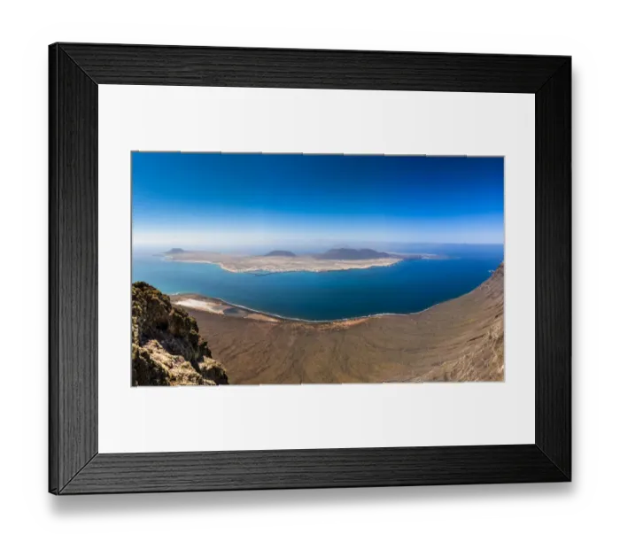 Framed Print : Views of La Graciosa island from the Mirador del Rio, Lanzarote, Canary Islands, Spain