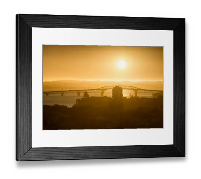 Framed Print : Harbour Bridge, Auckland, North Island, New Zealand Framed Print : Harbour Bridge, Auckland, North Island, New Zealand