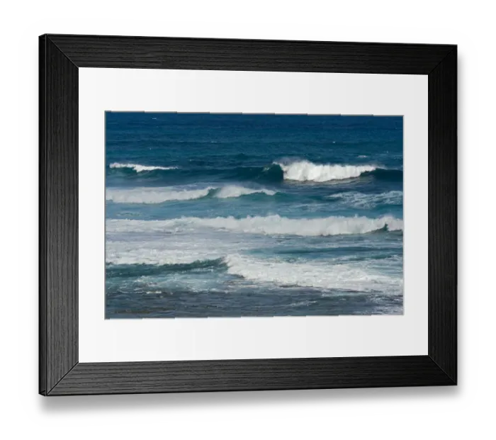 Framed Print : Crashing waves in the Pacific Ocean, Kauai, Hawaii, United States Framed Print : Crashing waves in the Pacific Ocean, Kauai, Hawaii, United States