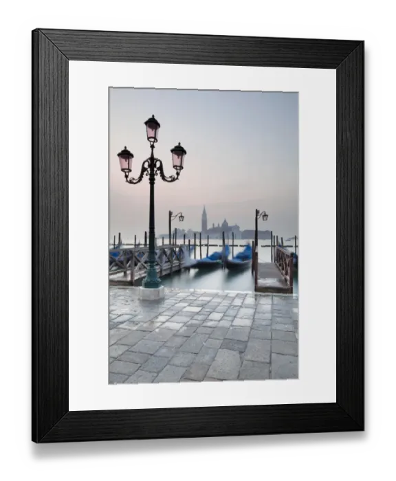 Framed Print : Gondolas and San Giorgio Maggiore from St Marks Square, Venice, Venezien, Italy Framed Print : Gondolas and San Giorgio Maggiore from St Marks Square, Venice, Venezien, Italy