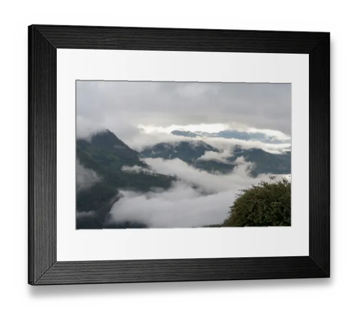 Framed Print : Mountains streaked with fog, Dalhousie, Nuwara Eliya, Zentrales Hochland, Sri Lanka Framed Print : Mountains streaked with fog, Dalhousie, Nuwara Eliya, Zentrales Hochland, Sri Lanka