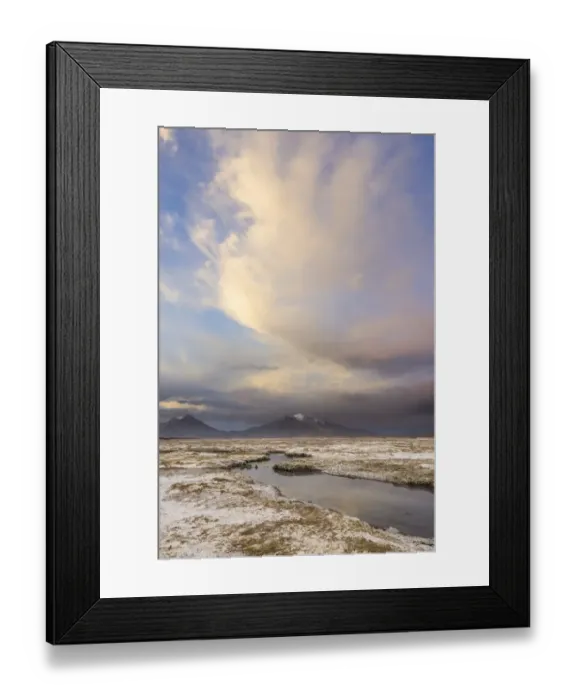 Framed Print : Mountains and clouds in the evening light, at the salt lake Salar de Surire, Putre, Arica y Parinacota Region, Chile Framed Print : Mountains and clouds in the evening light, at the salt lake Salar de Surire, Putre, Arica y Parinacota Region, Chile