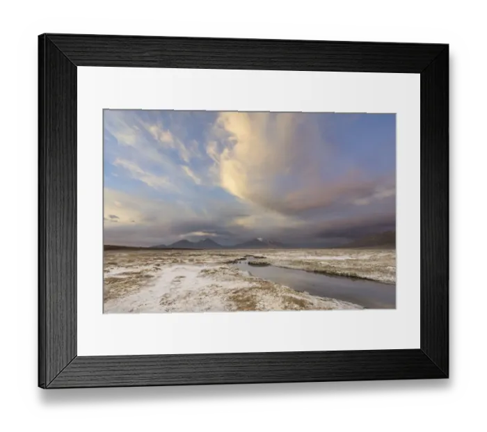 Framed Print : Mountains and clouds in the evening light, at the salt lake Salar de Surire, Putre, Arica y Parinacota Region, Chile Framed Print : Mountains and clouds in the evening light, at the salt lake Salar de Surire, Putre, Arica y Parinacota Region, Chile