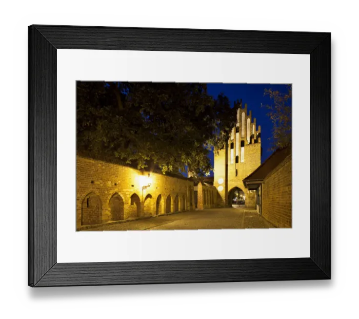 Framed Print : Stargarder Tor, inner gate, city gate of the medieval fortifications, Four Gates City, Neubrandenburg, Mecklenburg-Western Pomerania, Germany Framed Print : Stargarder Tor, inner gate, city gate of the medieval fortifications, Four Gates City, Neubrandenburg, Mecklenburg-Western Pomerania, Germany