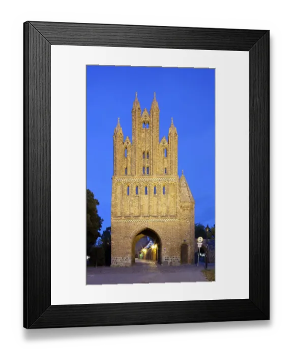 Framed Print : Friedlander Tor, inner gate, city gate of the medieval fortifications, Four Gates City, Neubrandenburg, Mecklenburg-Western Pomerania, Germany Framed Print : Friedlander Tor, inner gate, city gate of the medieval fortifications, Four Gates City, Neubrandenburg, Mecklenburg-Western Pomerania, Germany