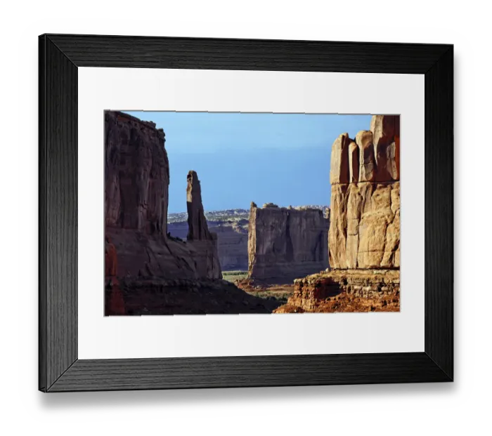 Framed Print : Rock formations of the Courthouse Towers, Arches-Nationalpark, near Moab, Utah, United States Framed Print : Rock formations of the Courthouse Towers, Arches-Nationalpark, near Moab, Utah, United States