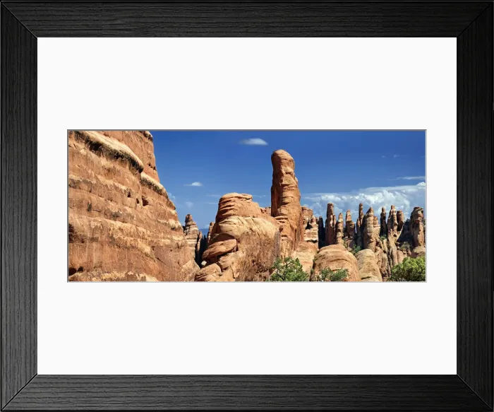 Framed Print : Devils Garden with stone pinnacles of red Navajo sandstone formed by erosion, Arches-Nationalpark, near Moab, Utah, United States Framed Print : Devils Garden with stone pinnacles of red Navajo sandstone formed by erosion, Arches-Nationalpark, near Moab, Utah, United States