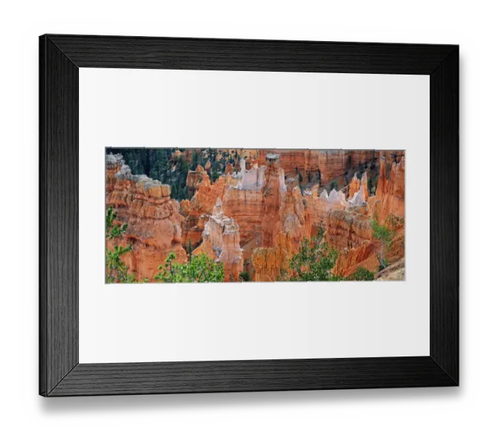 Framed Print : View from Rim Trail into the Queens Garden of Bryce Canyon, Bryce Canyon National Park, Utah, United States Framed Print : View from Rim Trail into the Queens Garden of Bryce Canyon, Bryce Canyon National Park, Utah, United States