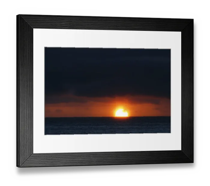 Framed Print : Sunset over the Pacific Ocean, Hawaii, USA Framed Print : Sunset over the Pacific Ocean, Hawaii, USA