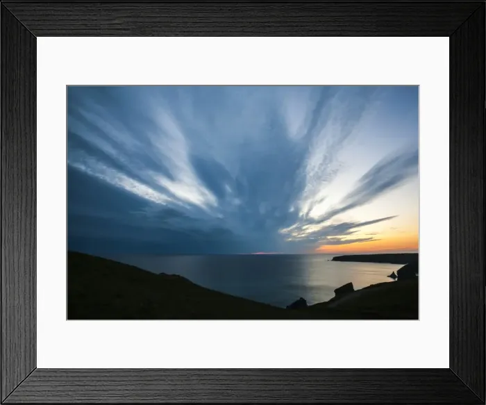 Framed Print : Sunset at the Bedruthan Steps, Cornwall, England, United Kingdom Framed Print : Sunset at the Bedruthan Steps, Cornwall, England, United Kingdom