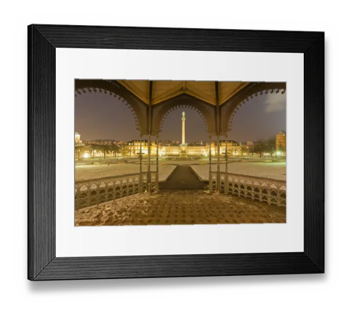 Framed Print : Neues Schloss, New Palace or Castle, Jubilaeumssaeule columns, Schlossplatz square, winter, snow, Stuttgart, Baden-Wuerttemberg, Germany, Europe Framed Print : Neues Schloss, New Palace or Castle, Jubilaeumssaeule columns, Schlossplatz square, winter, snow, Stuttgart, Baden-Wuerttemberg, Germany, Europe
