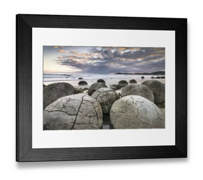 Framed Print : Moeraki Boulders, geological feature, round rock balls, Coastal Otago, Moeraki, South Island, New Zealand, Oceania Framed Print : Moeraki Boulders, geological feature, round rock balls, Coastal Otago, Moeraki, South Island, New Zealand, Oceania