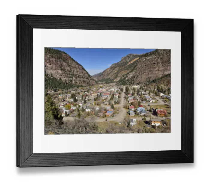 Framed Print : View from the mountain pass of Highway 550 over the gold and silver mining town of Ouray, Colorado, USA Framed Print : View from the mountain pass of Highway 550 over the gold and silver mining town of Ouray, Colorado, USA