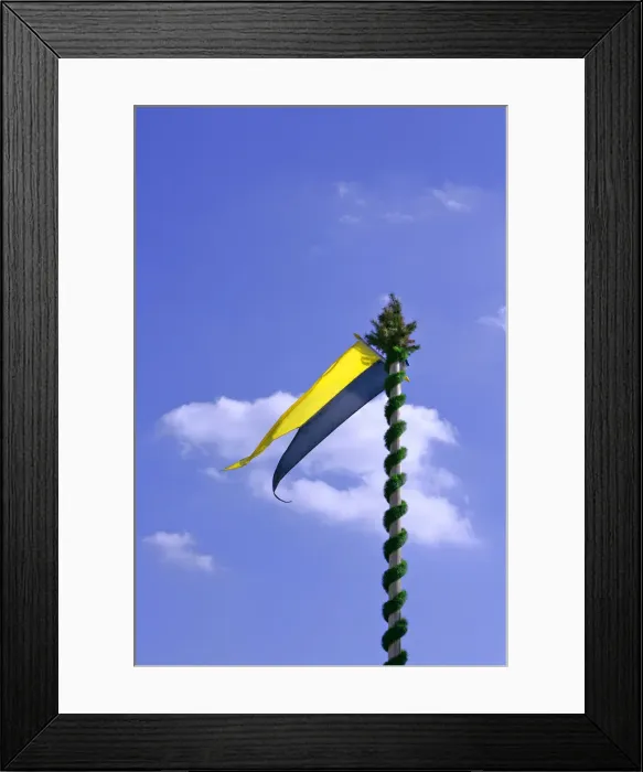 Framed Print : Munich flag on an ornate mast, Oktoberfest, Munich, Bavaria, Germany, Europe Framed Print : Munich flag on an ornate mast, Oktoberfest, Munich, Bavaria, Germany, Europe
