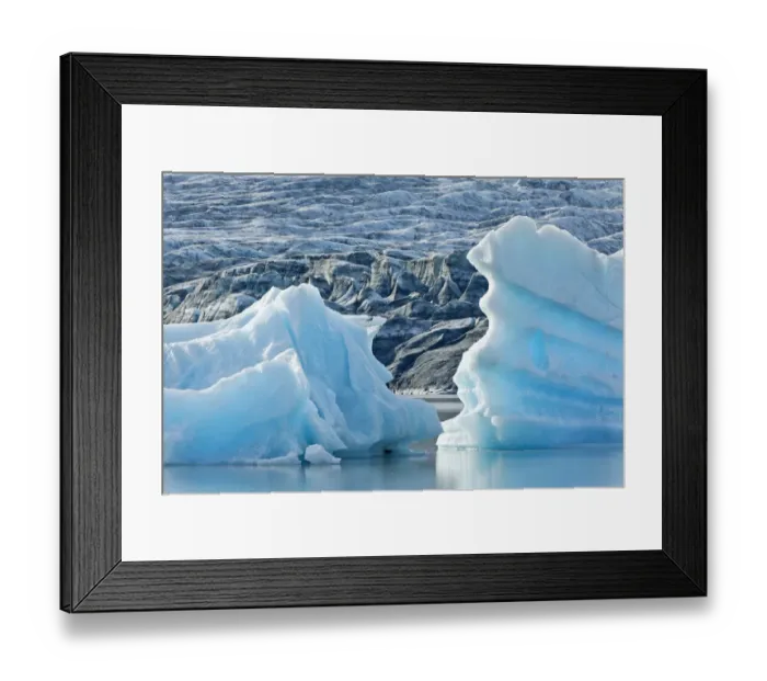 Framed Print : Fjallsarlon glacier lake, Southern Region, Iceland Framed Print : Fjallsarlon glacier lake, Southern Region, Iceland