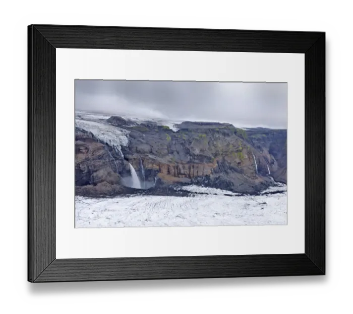 Framed Print : Waterfalls cascading into the canyon below Hoefoabrekkajoekull glacier, Pakgil, Iceland Framed Print : Waterfalls cascading into the canyon below Hoefoabrekkajoekull glacier, Pakgil, Iceland