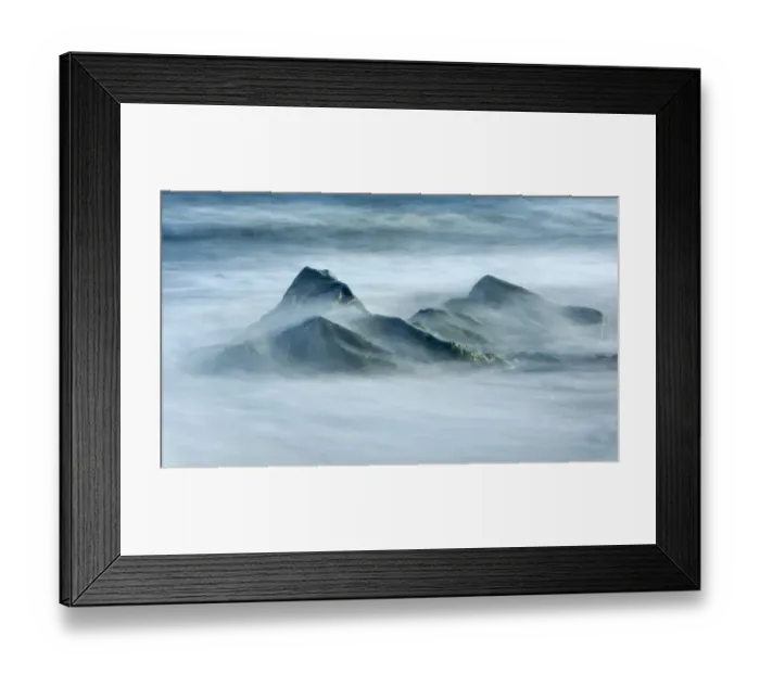 Framed Print : Waves breaking against rocks, Iceland Framed Print : Waves breaking against rocks, Iceland