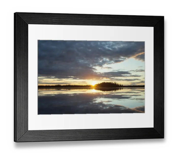 Framed Print : Evening atmosphere at Kashwitna Lake near Willow, Alaska, United States Framed Print : Evening atmosphere at Kashwitna Lake near Willow, Alaska, United States