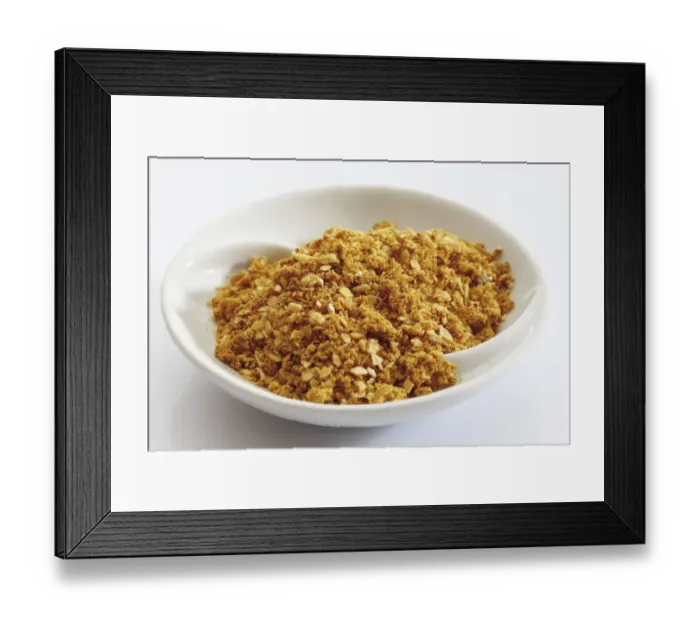 Framed Print : Cafe de Paris spice blend in a small porcelain bowl Framed Print : Cafe de Paris spice blend in a small porcelain bowl