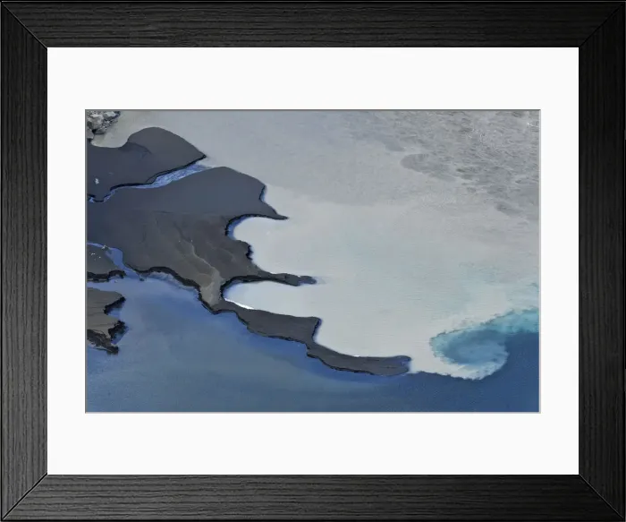 Framed Print : Spring water mixing with the water of the glacial river Joekulsa a Fjoellum, Joekulsargljufur National Park, Iceland, Europe Framed Print : Spring water mixing with the water of the glacial river Joekulsa a Fjoellum, Joekulsargljufur National Park, Iceland, Europe
