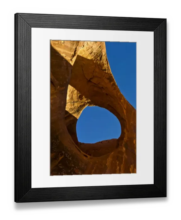 Framed Print : Suns Eye, natural arch, Monument Valley, Utah, USA Framed Print : Suns Eye, natural arch, Monument Valley, Utah, USA